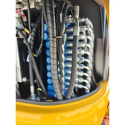 Мини багер Lonking CDM6035 image 5