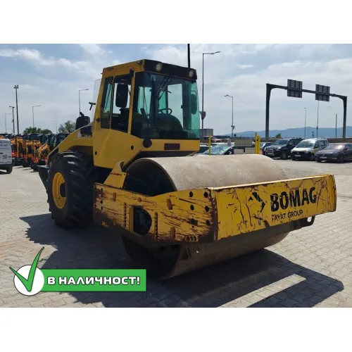 Еднобандажен валяк Bomag BW 216 DH