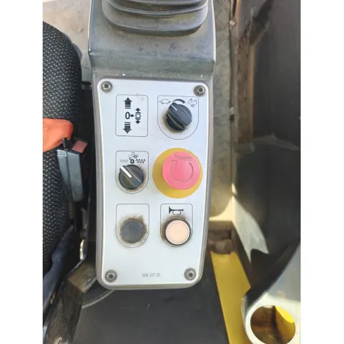 Еднобандажен валяк Bomag BW 216 DH image 16