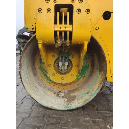 Двубандажен валяк Terex TV1200 image 8