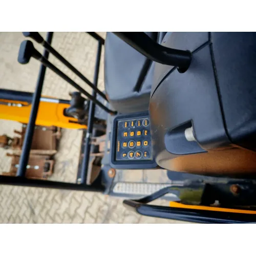 Мини багер JCB 16C-1 2022 image 12