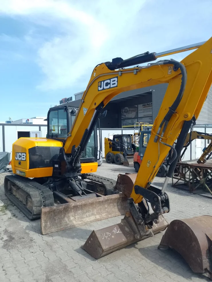 Верижен багер JCB 86C-1