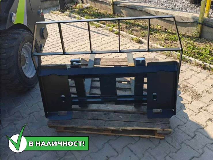 Палетни вилици – Мини челен товарач 3Т