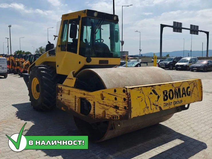 Еднобандажен валяк Bomag BW 216 DH