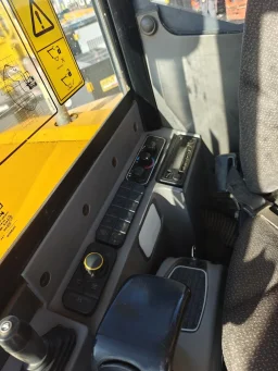 Мини багер JCB 48z-1 image 19