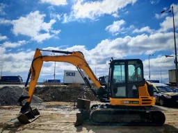 Мини багер JCB 86C-1 image 3