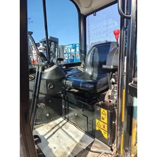 Мини багер JCB 15C-1 image 12