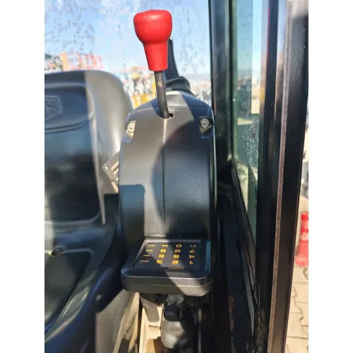 Мини багер JCB 15C-1 image 18