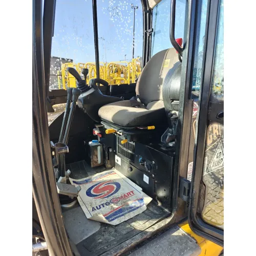 Мини багер JCB 8026 image 14