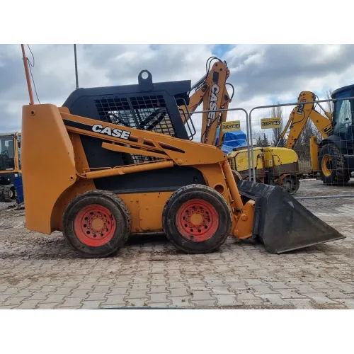 Мини колесен товарач Case 430 image 3