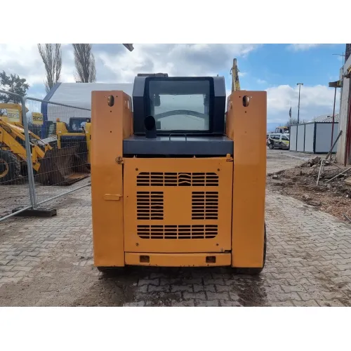 Мини колесен товарач Case 430 image 5