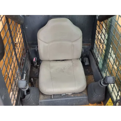 Мини колесен товарач Case 430 image 9