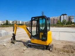 Мини багер JCB 15C-1 image 9