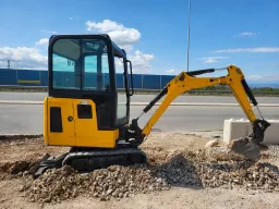 Мини багер JCB 15C-1 image 12