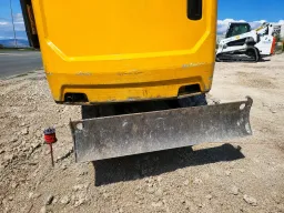 Мини багер JCB 15C-1 image 15