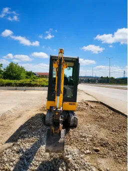 Мини багер JCB 15C-1 image 18