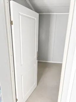 Жилищен контейнер Контейнер с баня и тоалетна 3x7 image 3