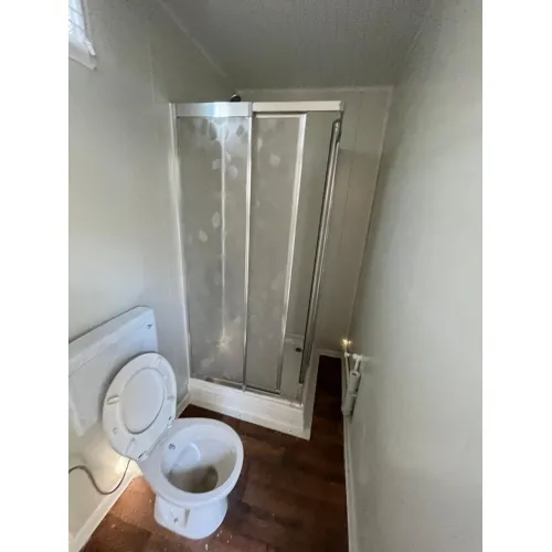 Жилищен контейнер Контейнер с баня и тоалетна 3x7 image 2