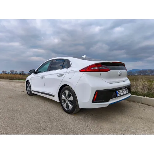 Автомобил Hyundai Ioniq Plug-In Хибрид image 1