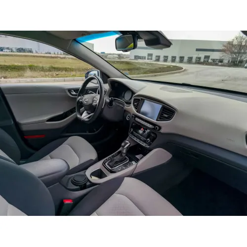 Автомобил Hyundai Ioniq Plug-In Хибрид image 7