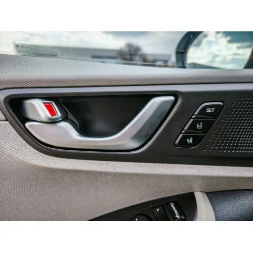 Автомобил Hyundai Ioniq Plug-In Хибрид image 14