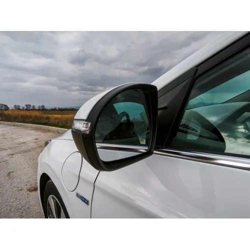 Автомобил Hyundai Ioniq Plug-In Хибрид image 22