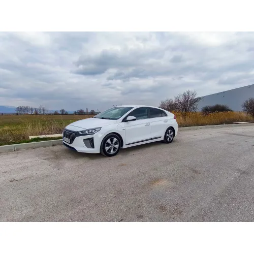 Автомобил Hyundai Ioniq Plug-In Хибрид image 24