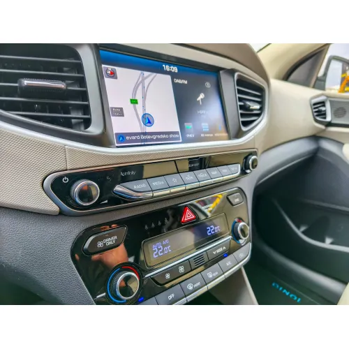 Автомобил Hyundai Ioniq Plug-In Хибрид image 29