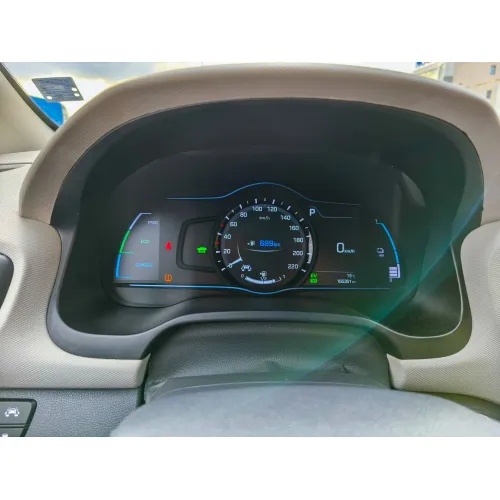 Автомобил Hyundai Ioniq Plug-In Хибрид image 30