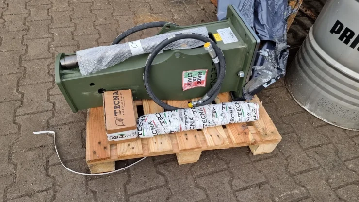 Хидравличен чук Tecna T160 H