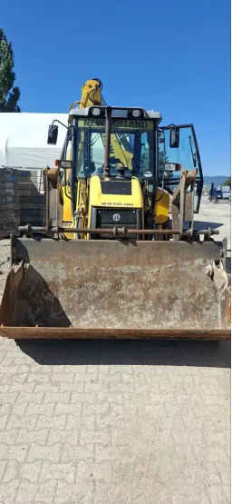 Комбиниран багер New Holland B100 image 13