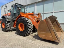 Челен товарач Hitachi ZW130 2011 image 5