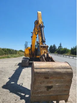Верижен багер JCB JS130LC image 13