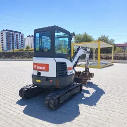 Мини багер Bobcat E26 image 5