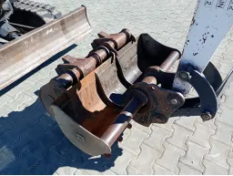 Мини багер Bobcat E26 image 10