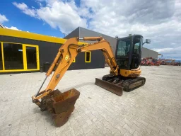 Мини багер Case CX31B image 31