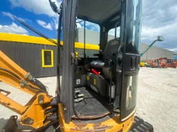 Мини багер Case CX31B image 5