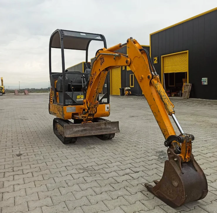 Мини багер JCB 8015