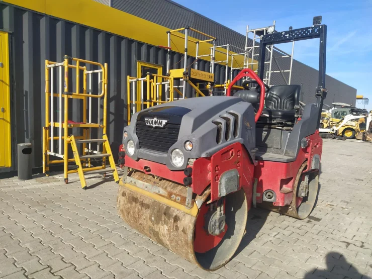 Двубандажен валяк Hamm HD10VV