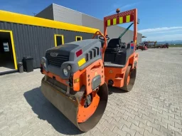 Двубандажен валяк Kubota HD13 image 19
