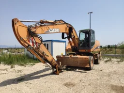 Багер Case WX 185